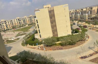 شقة غرفتين إعادة بيع في سراي في القاهرة الجديدة من مدينة مصر كامل التشطيب